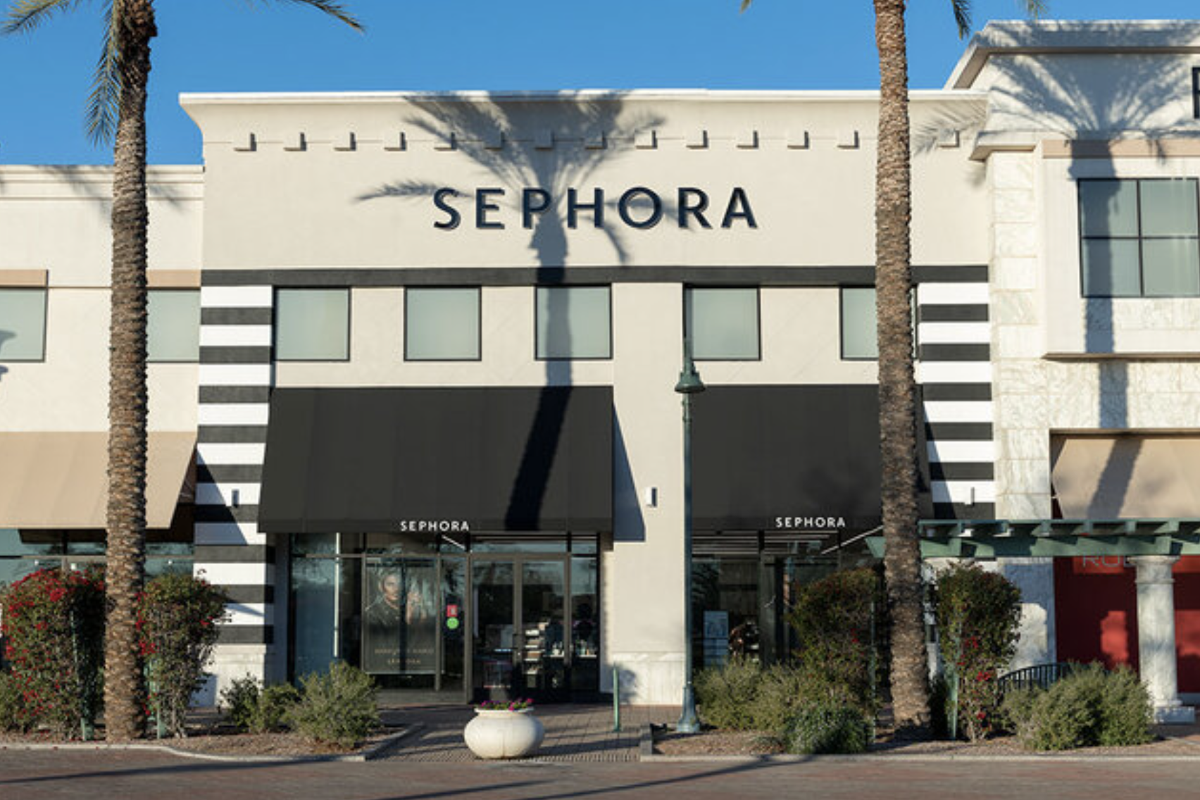 How To Get Your Customers to Buy Your Product In-Stores