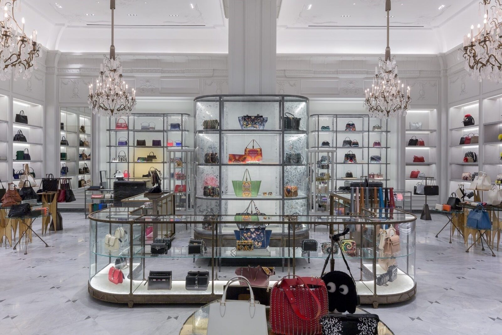 Neiman Marcus Group Demonstrates Strength of Integrated Luxury Retail Model