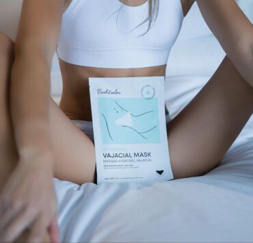 Woman with Bushbalm vajacial mask between legs