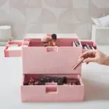 Oshen makeup care opened Pink