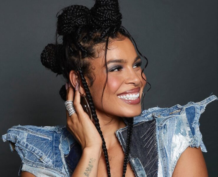 Jordin Sparks head shot with braids for cantu beauty