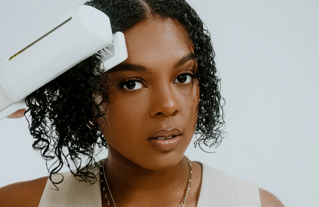 Richualist Launches 'The Mint' An All-In-One Beauty Tool For Textured Hair