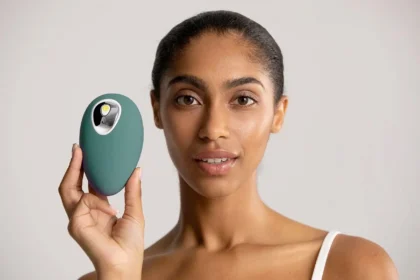 Droplette Micro Infuser Delivers Ingredients Deep Into Your Skin