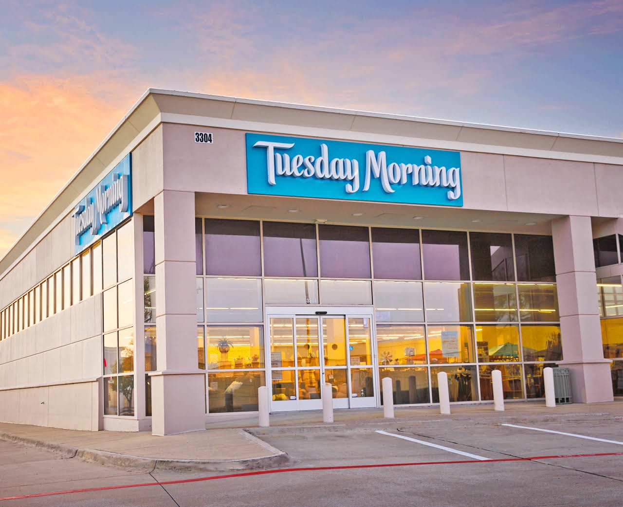 Tuesday Morning to close more than 250 stores after bankruptcy filing