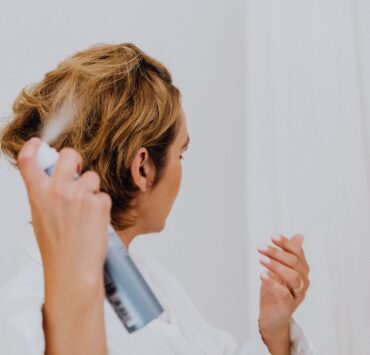 How To Use Dry Shampoo Without Making Hair Greasy