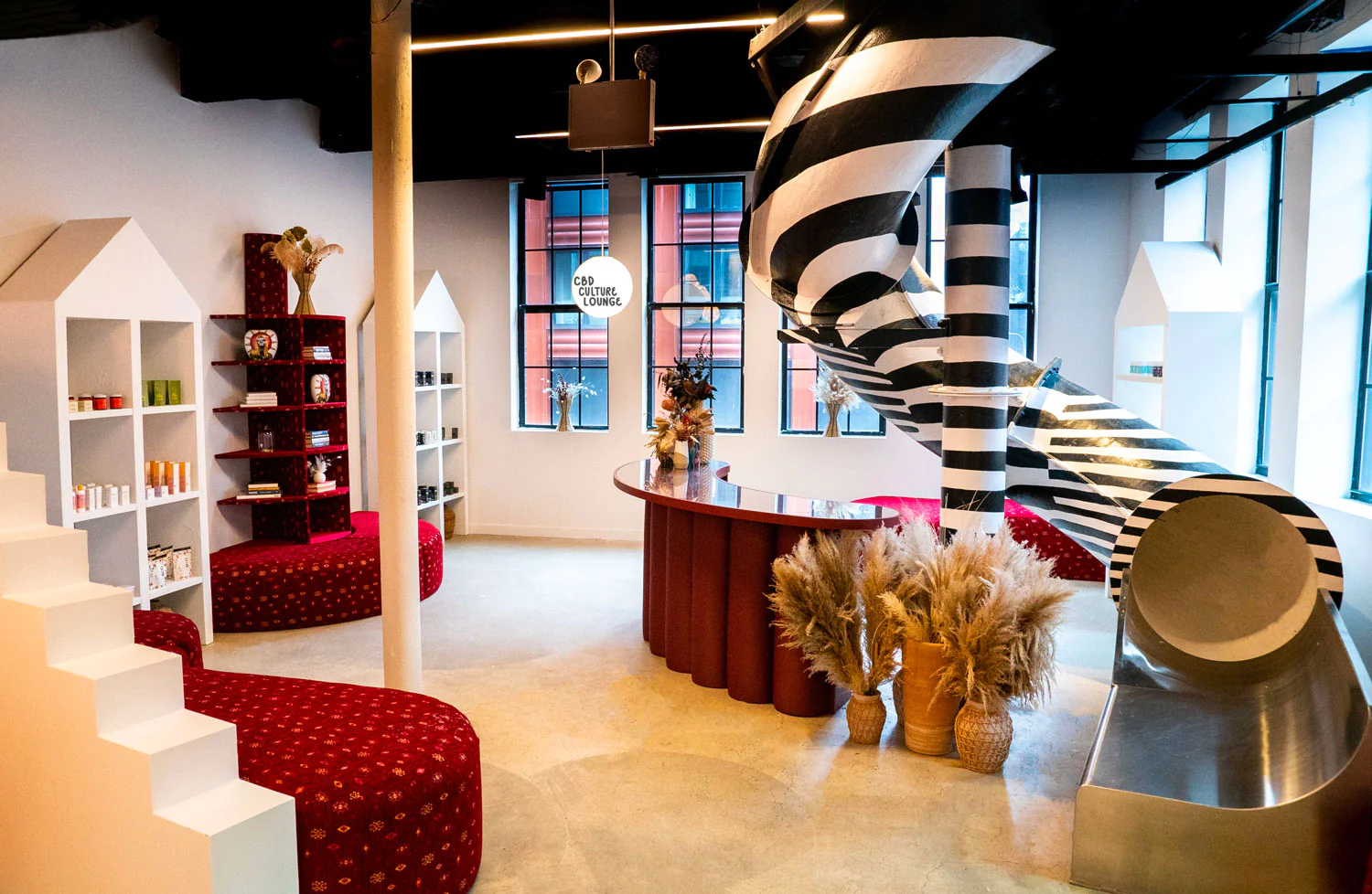 Showfields close all retail store locations