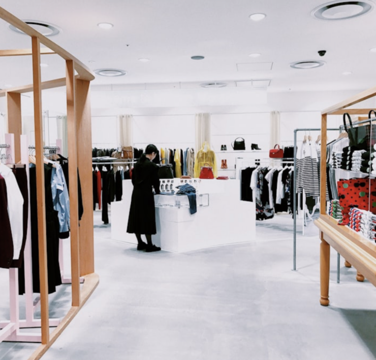 What is a Retail Expert? Definition & Meaning