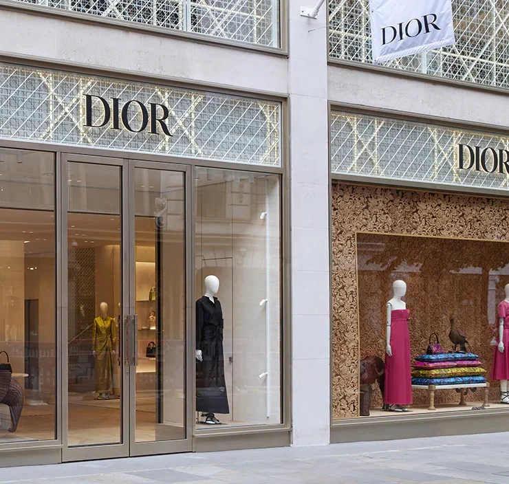 What is Retail Management? Definition and Roles