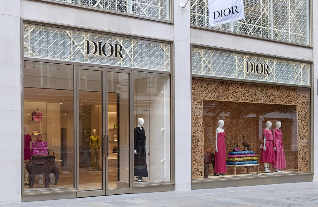 What is Retail Management? Definition and Roles