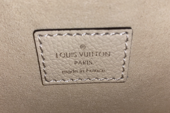 Louis Vuitton Label
