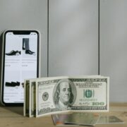 Smartphones account for 73% of online orders in the U.S.