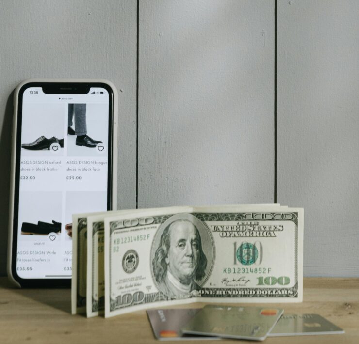Smartphones account for 73% of online orders in the U.S.