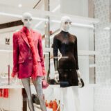 Showrooming Shoppers