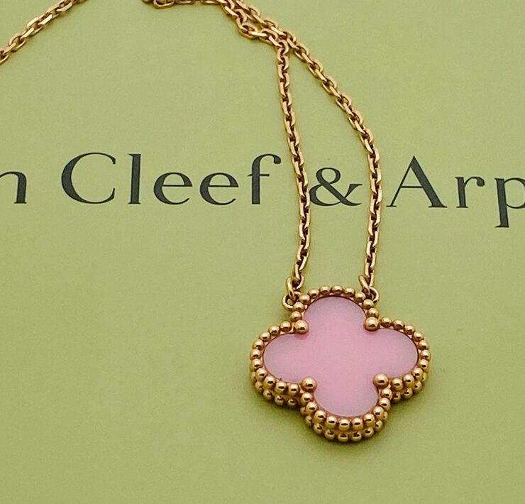 Is Van Cleef & Aprels 14k or 18K?