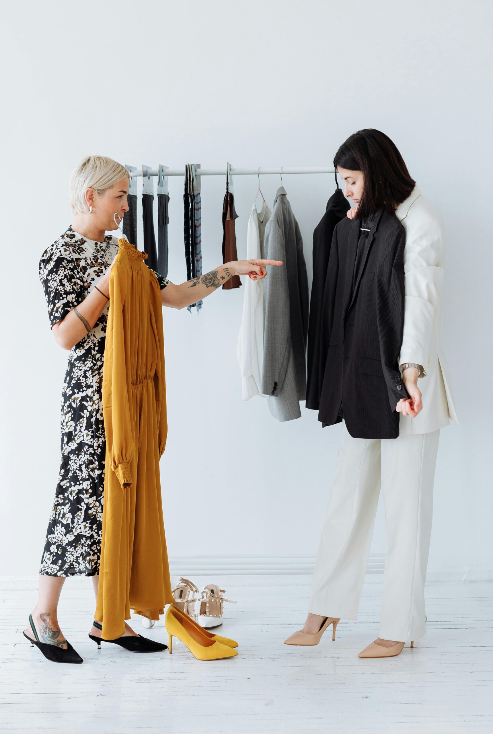How to Become a Fashion Buyer (With Steps) in the UK