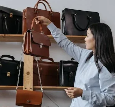 30% of Chinese Millionaires Drive 220% Premiums in Secondhand Luxury Watch Auctions