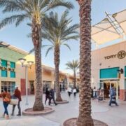 National Outlet Shopping Day Returns at Simon Centers