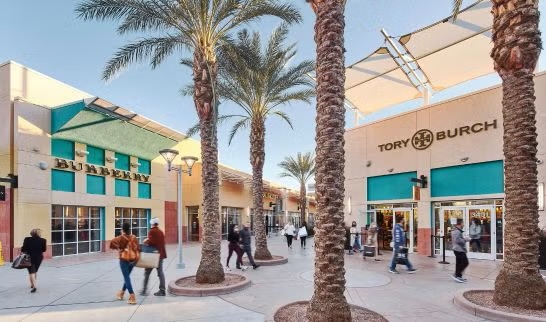 National Outlet Shopping Day Returns at Simon Centers