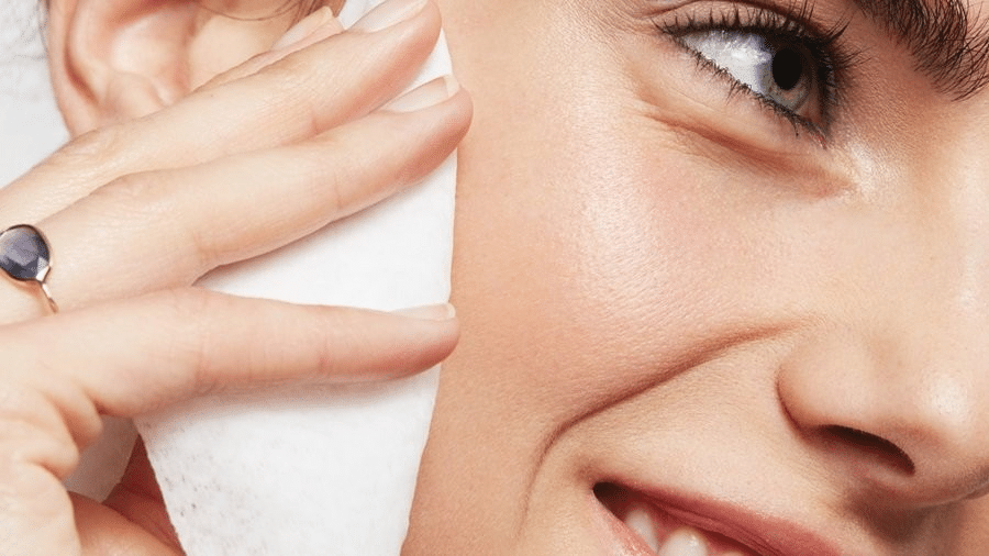 Revlon Faces Class Action Over Biodegradable Claims on Makeup Remover Pads and Towelettes