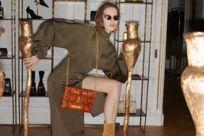 Top 10 Schiaparelli Competitors & Alternatives