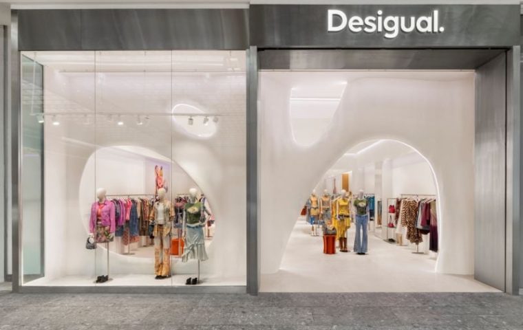 Desigual Brings Its Gaudí Store Concept to Italy with a Renovated Flagship at Il Centro Arese Milan