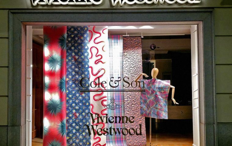 Vivienne Westwood and Cole & Son Just Launched a Wallpaper Collection with 8 Designs and 31 Colourways