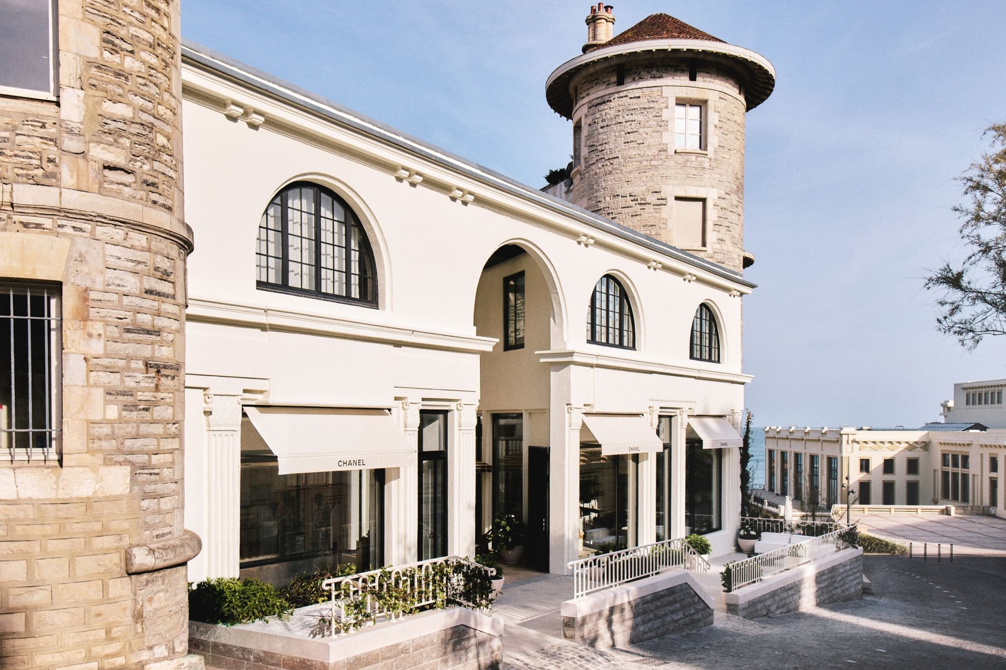 CHANEL Returns to Biarritz With an Ephemeral Boutique Ahead of Its Cruise 2026/27 Show