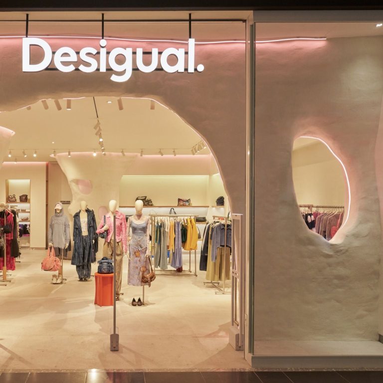 Desigual Reopens a Gaudí Inspired, 200 m² Store at Parque Arauco Marking a New Chapter in Chile