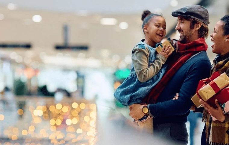 E-Commerce Holiday Sales Set to Grow 7.9 Percent in US and 5.3 Percent in Canada for 2025
