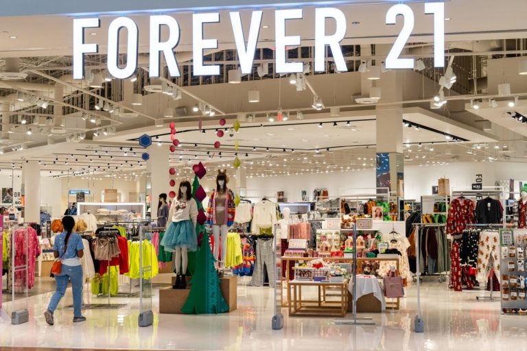 Top 10 Fashion and Retail Bankruptcies to Watch in 2026