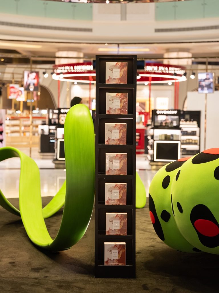 Amouage Installs Caterpillar Activation at Muscat International Airport