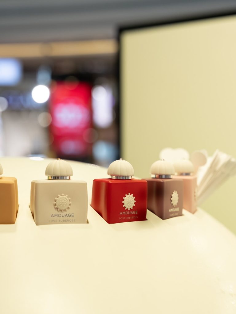 Amouage Installs Caterpillar Activation at Muscat International Airport