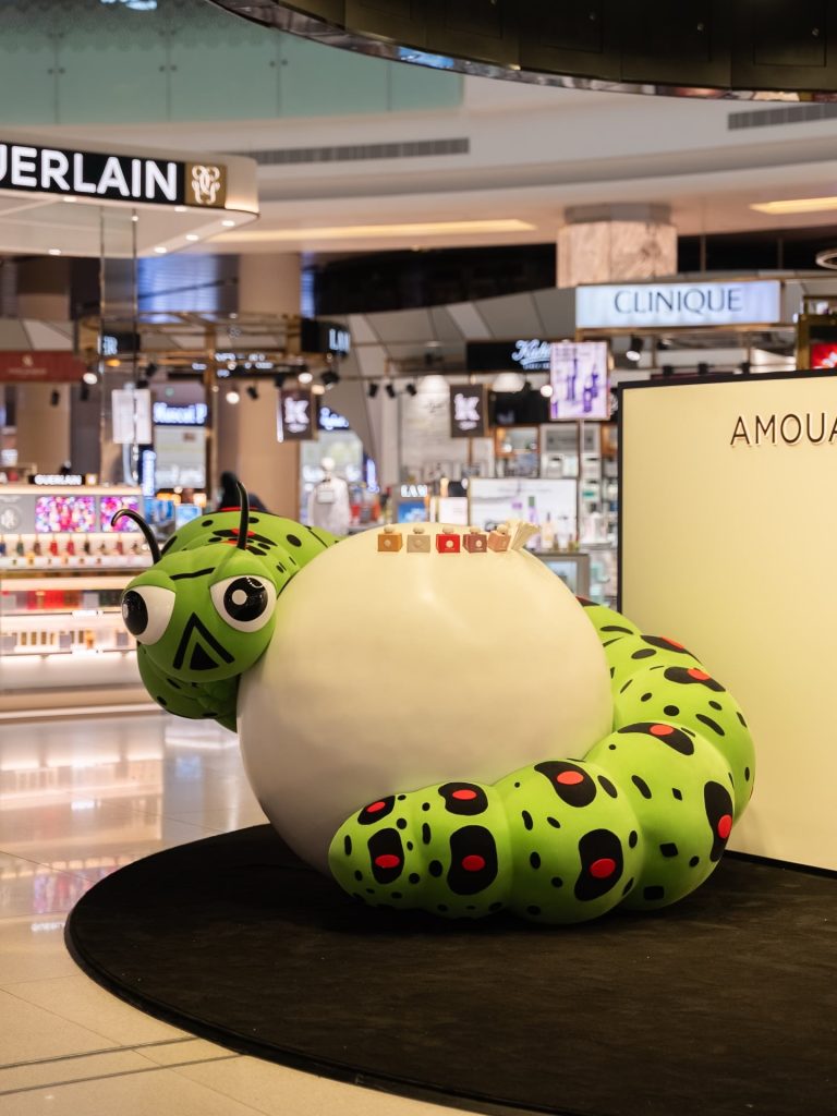 Amouage Installs Caterpillar Activation at Muscat International Airport