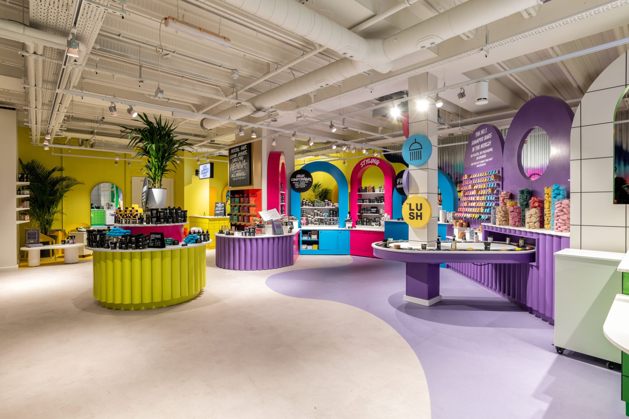 Lush Scottish Store in Glasgow