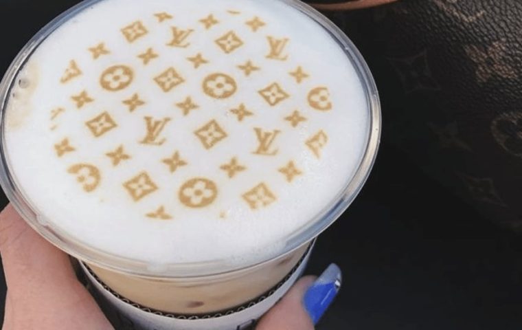 How Luxury Retailers Use Café Concepts to Drive Loyalty Among Shoppers