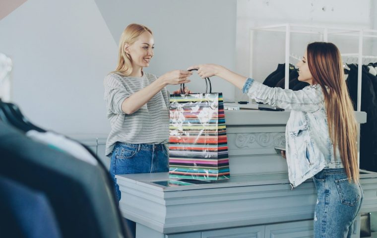 Everything you need to know about what is Comps in retail