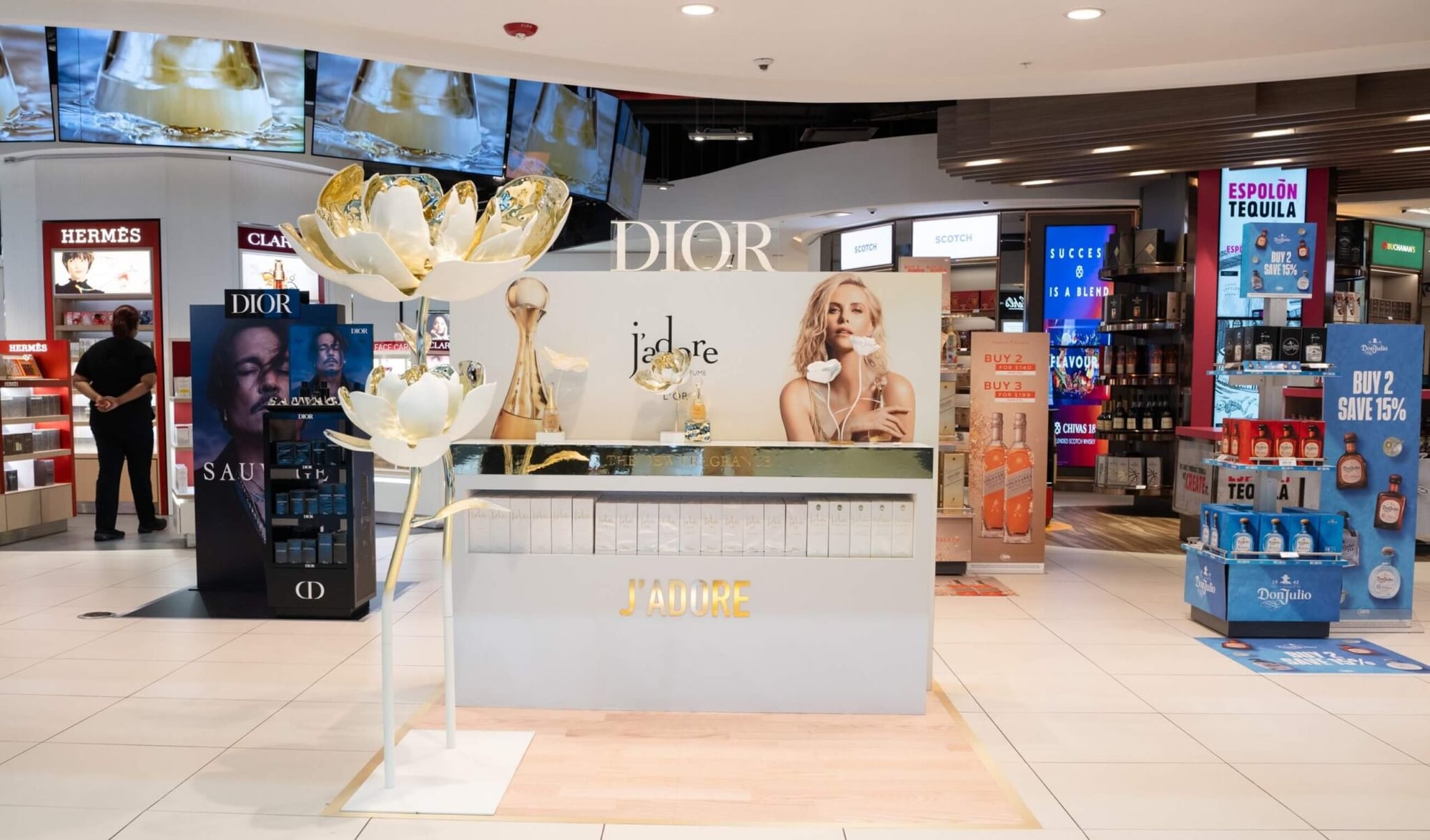 Dior Airport Store
