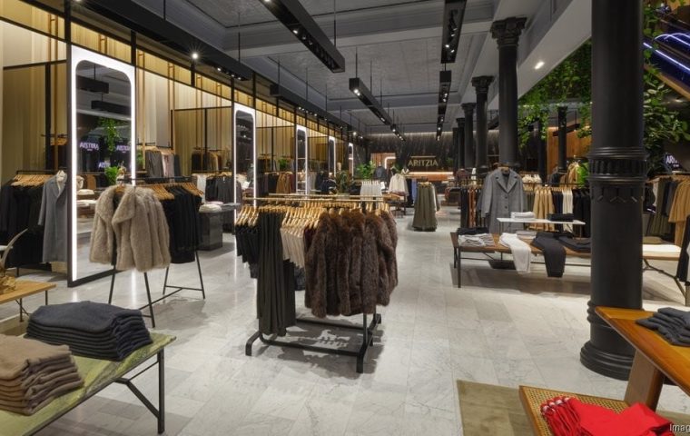 Aritzia Unveils Newly Expanded 25,000 Square Foot Flatiron Store