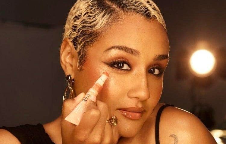 Makeup Alley to Close After 26 Years, Signaling Shift in Beauty Communities