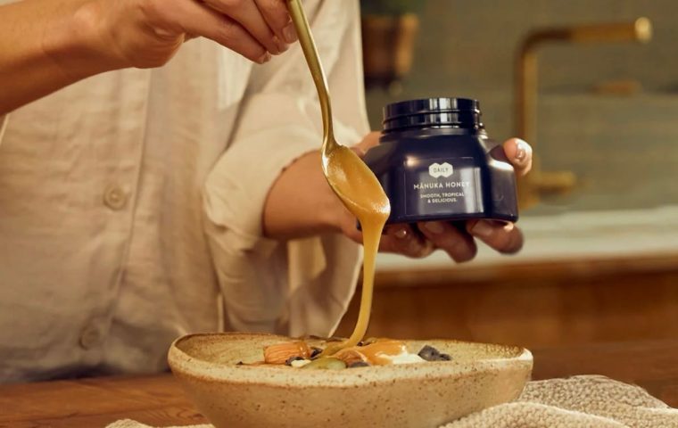 Mānuka Health Expands to Detox Market and Violet Grey Retailers
