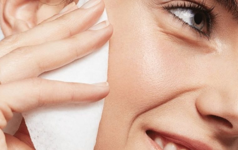 Revlon Faces Class Action Over Biodegradable Claims on Makeup Remover Pads and Towelettes