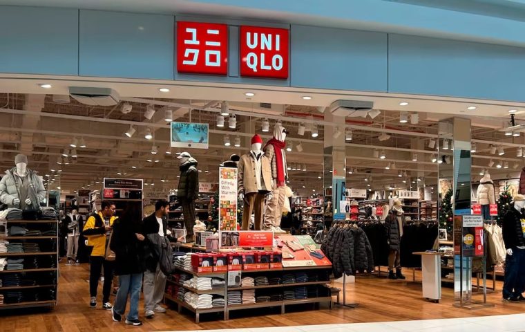 UNIQLO Opens first Winnipeg Store at CF Polo Park Mall