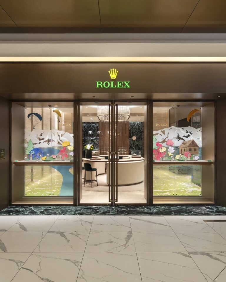 Rolex Opens New 268 m² Boutique at The Starhill in Kuala Lumpur With Cortina Watch