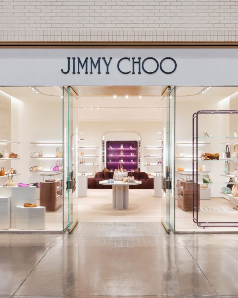 Jimmy Choo Opens Between Neiman Marcus and Dillard’s With a New Home for Modern Glamour