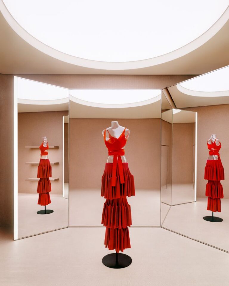 Alaïa’s First Miami Design District Boutique Is Where Halleroed Reimagines Art Deco Through The Maison’s Sculptural Lens