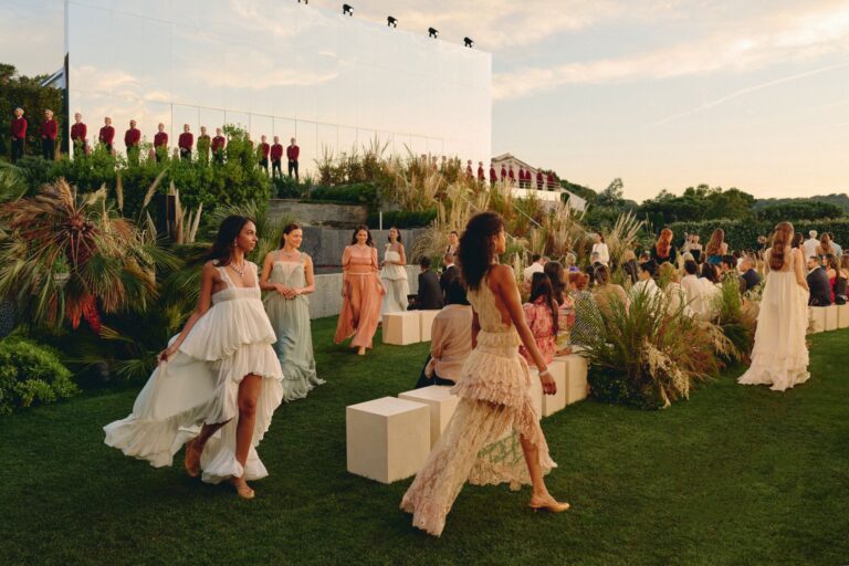 Cartier and Auditoire Luxe Unveil Le Chœur Des Pierres With Three Weeks of High Jewellery Celebrations in Saint Tropez