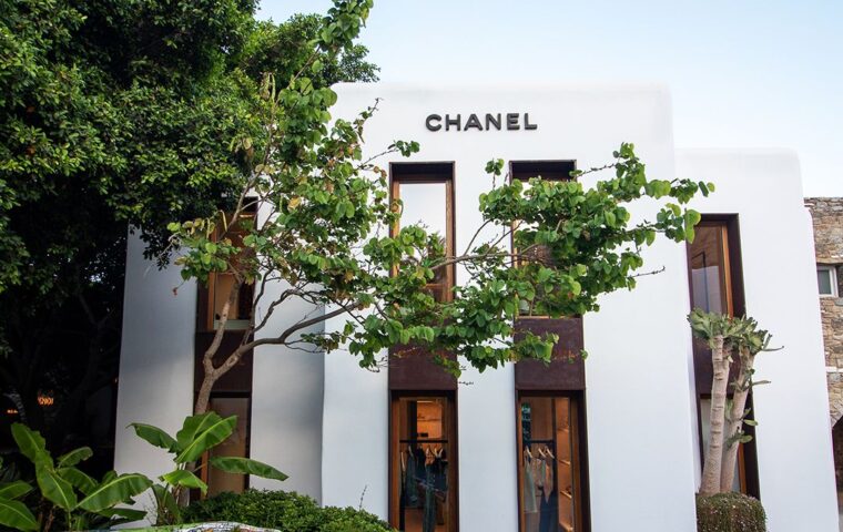 CHANEL Turns its Mykonos Boutique into a Refined Expression of Cycladic Architecture