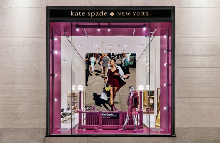 Kate Spade New York Used Beet Pigeons and the Duo Bag to Make Hearts Skip a Beet