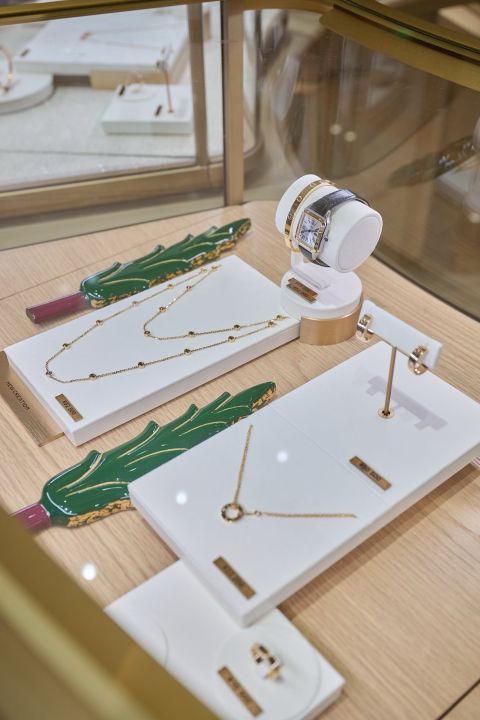 Cartier Opens a New Shenzhen Airport Boutique With China Duty Free Group