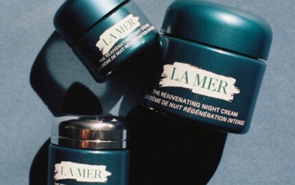 La Mer Rejuvenating Night Cream jar shown as part of an evening skincare routine
